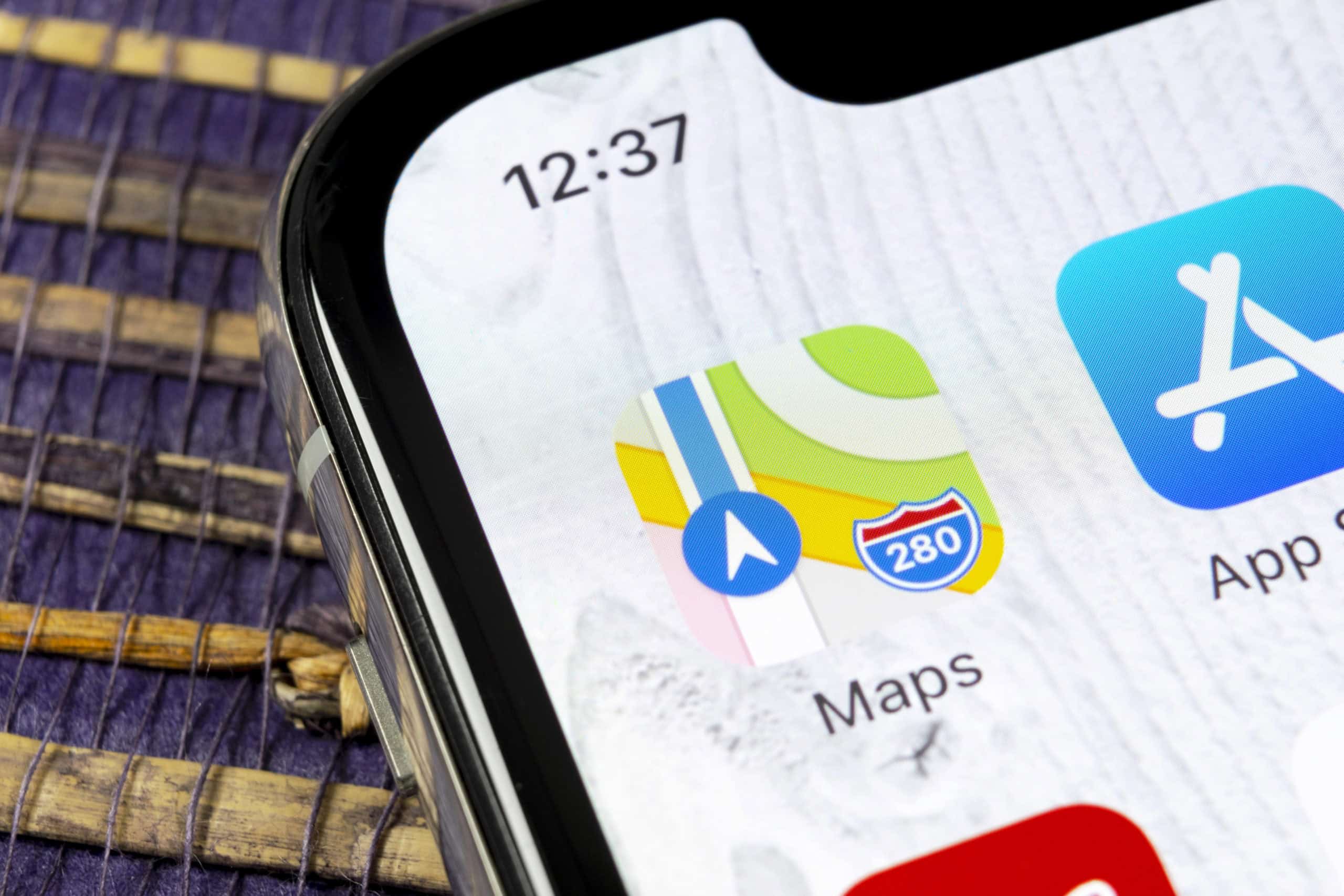 Ios Map Front Cover Explore iOS 18's New Apple Maps Library and Notes Features - MacReview.com